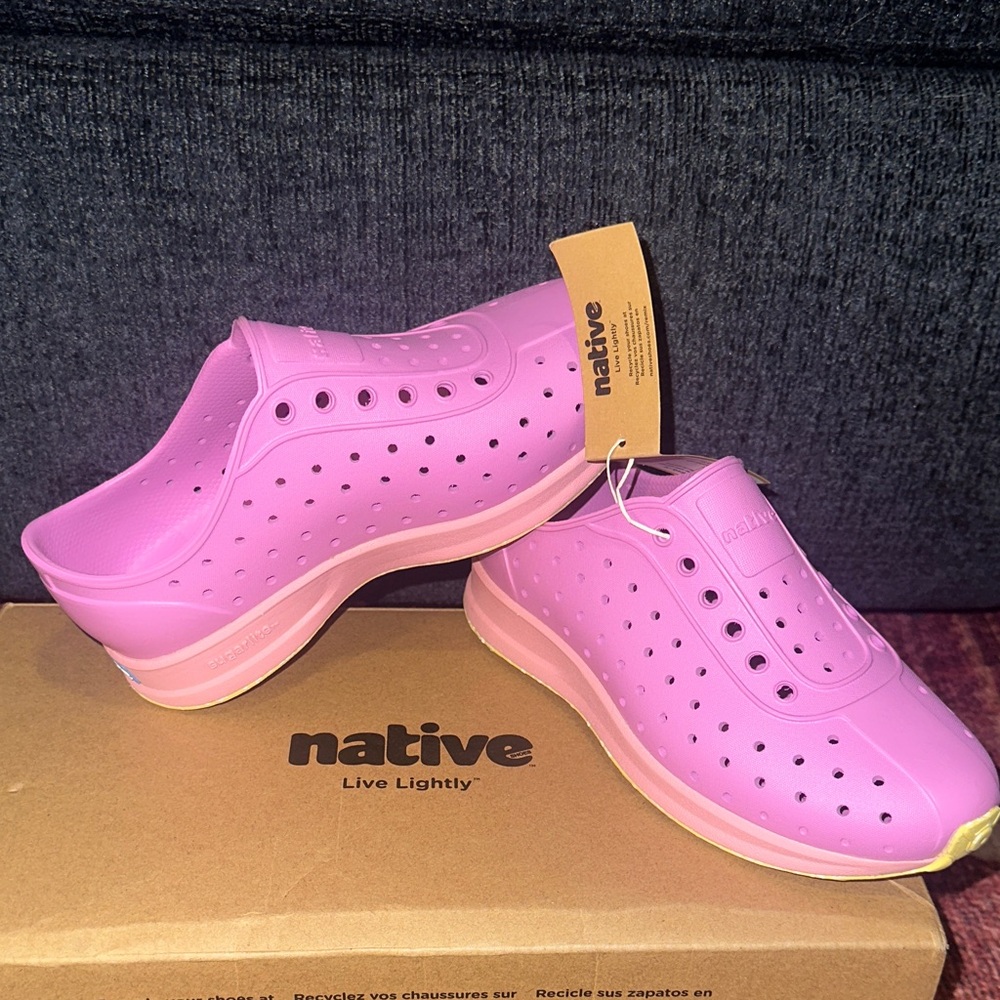 Native Women's Vibrant Pink Mules